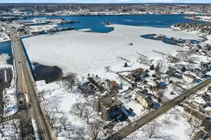 138 Main St, Fairhaven, MA 02719 - Photo 31