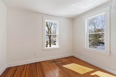 27 Montague St, Worcester, MA 01603 - Photo 29