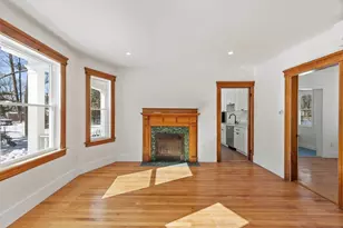 27 Montague St, Worcester, MA 01603 - Photo 9