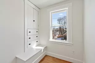 27 Montague St, Worcester, MA 01603 - Photo 17