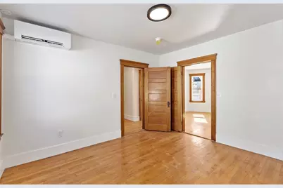 27 Montague St, Worcester, MA 01603 - Photo 19