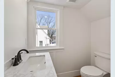 27 Montague St, Worcester, MA 01603 - Photo 21