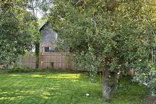 56 Garvin St, Oak Bluffs, MA 02557 - Photo 25