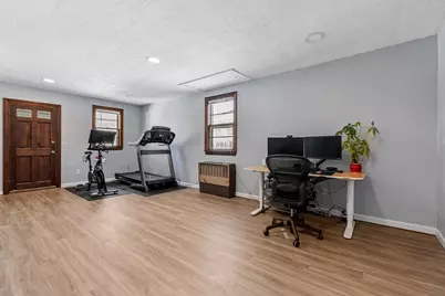 35 Gleason St, Framingham, MA 01701 - Photo 7