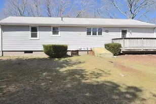 35 Gleason St, Framingham, MA 01701 - Photo 15