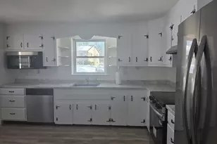 55 Apthorp St, Worcester, MA 01606 - Photo 9