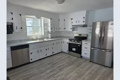 55 Apthorp St, Worcester, MA 01606 - Photo 7