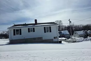 55 Apthorp St, Worcester, MA 01606 - Photo 5