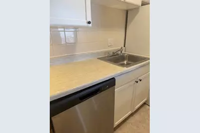 10 Crescent Dr #5, Andover, MA 01810 - Photo 5