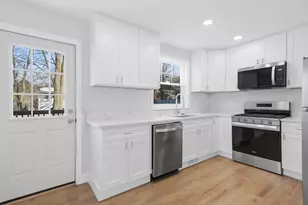 19 Garden St, Haverhill, MA 01830 - Photo 15