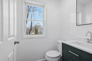 19 Garden St, Haverhill, MA 01830 - Photo 17