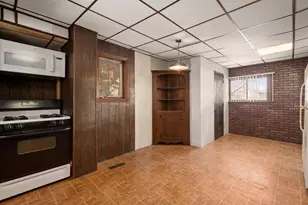 288 Cedar St, Somerville, MA 02145 - Photo 11