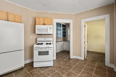 61 Cleveland St, Holyoke, MA 01040 - Photo 21