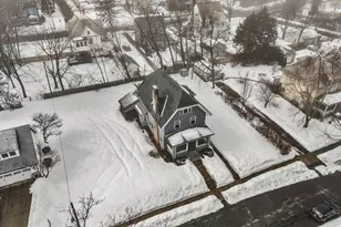 61 Cleveland St, Holyoke, MA 01040 - Photo 33