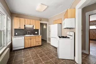61 Cleveland St, Holyoke, MA 01040 - Photo 19