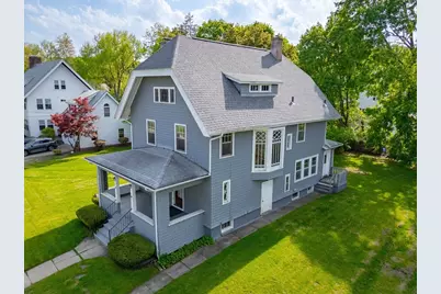 61 Cleveland St, Holyoke, MA 01040 - Photo 3