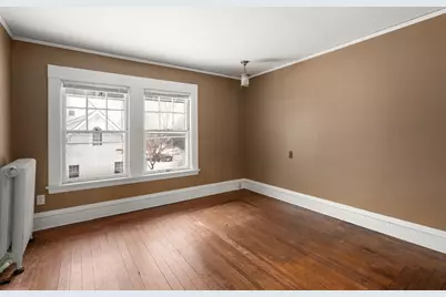 61 Cleveland St, Holyoke, MA 01040 - Photo 21