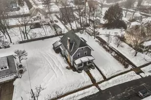 61 Cleveland St, Holyoke, MA 01040 - Photo 37