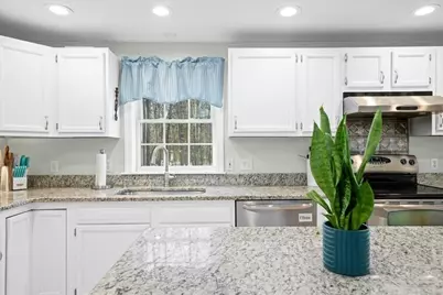 8 Hemlock St, Paxton, MA 01612 - Photo 5