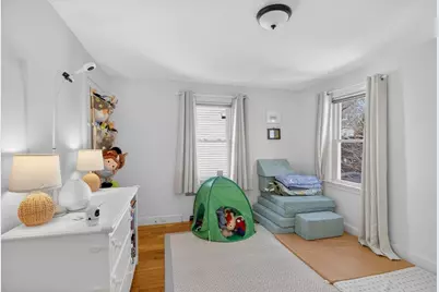 8-10 Willow St, Newton, MA 02459 - Photo 13