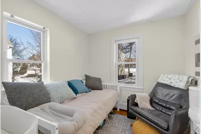 8-10 Willow St, Newton, MA 02459 - Photo 11