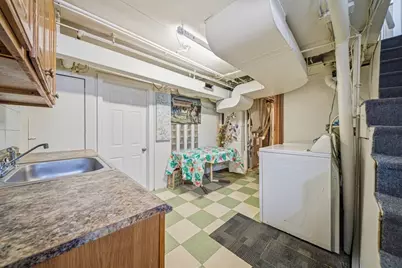 36 Jasper St, Saugus, MA 01906 - Photo 29