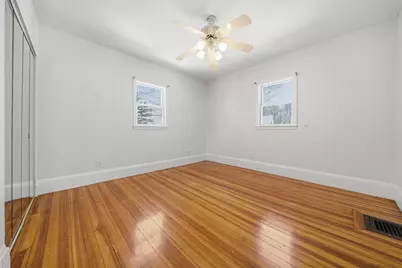 36 Jasper St, Saugus, MA 01906 - Photo 17