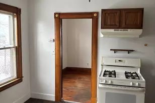 427 Orange, Springfield, MA 01108 - Photo 3