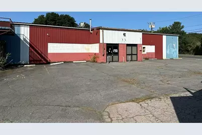 424 Nash Rd, New Bedford, MA 02746 - Photo 1