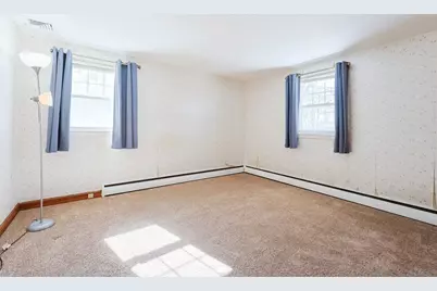 11 Lorraine Ter, Arlington, MA 02474 - Photo 9