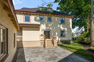 4 Grove St, Medford, MA 02155 - Photo 35