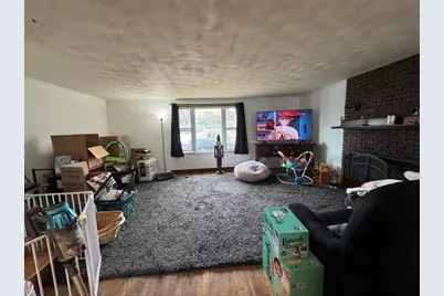 132 Commonwealth Ave, Lowell, MA 01852 - Photo 5