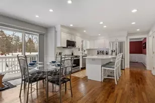 3 Mohegan Cir, Milford, MA 01757 - Photo 9