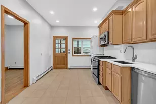 18 O St, Boston, MA 02127 - Photo 3