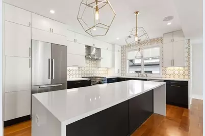 75 Greenough St #2, Brookline, MA 02445 - Photo 9