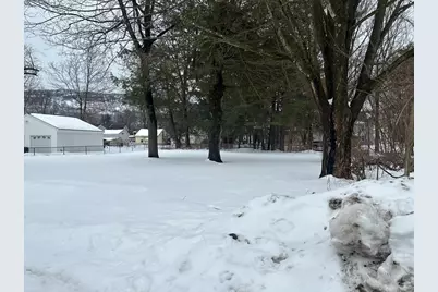 4 Gaugh St, Easthampton, MA 01027 - Photo 3