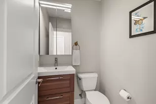 15 Laurel St, Arlington, MA 02476 - Photo 17