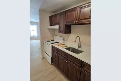 297 Ashland Ave #16, Southbridge, MA 01550 - Photo 3