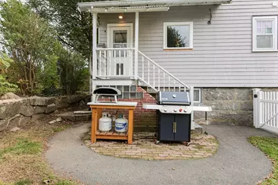 132 Centre St, Quincy, MA 02169 - Photo 31