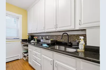 14 Court St, Methuen, MA 01844 - Photo 13