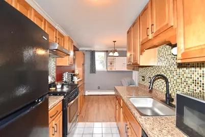 121 Regency Park Dr #121, Agawam, MA 01001 - Photo 5