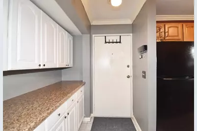 121 Regency Park Dr #121, Agawam, MA 01001 - Photo 21