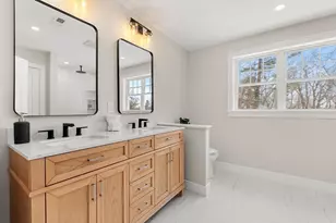 2 Rhuey Pass, Burlington, MA 01803 - Photo 25