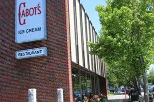 77 Court St, Newton, MA 02458 - Photo 37