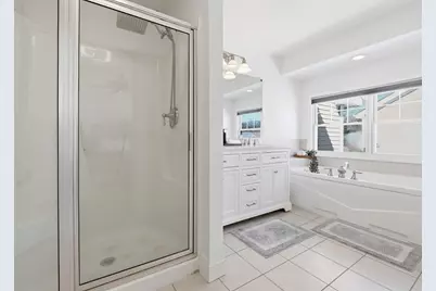 5 Lincoln Ln #5, Grafton, MA 01536 - Photo 17