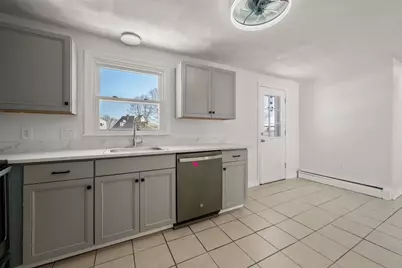 15 Crescent St #D, Lawrence, MA 01841 - Photo 5