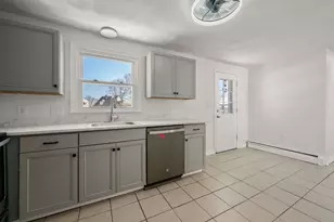 15 Crescent St, Lawrence, MA 01841 - Photo 5