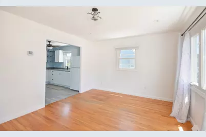 42 Buttonwood Rd, Dartmouth, MA 02748 - Photo 5