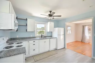 42 Buttonwood Rd, Dartmouth, MA 02748 - Photo 7