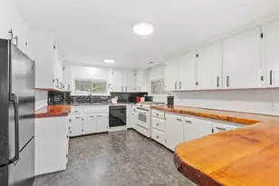 95 Lost Lake Dr, Groton, MA 01450 - Photo 5